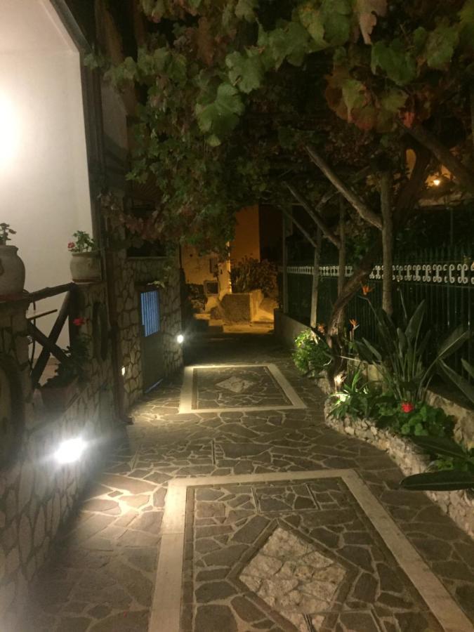 Aparthotel Residenza Antico Borgo Del Pozzo Tramonti Zewnętrze zdjęcie