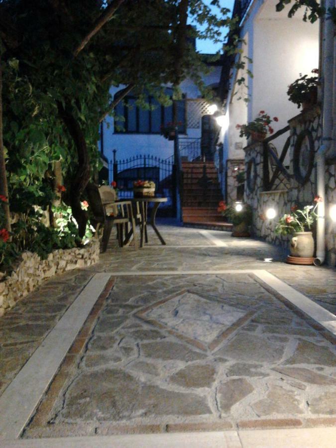 Aparthotel Residenza Antico Borgo Del Pozzo Tramonti Zewnętrze zdjęcie